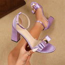 Essenza Sandália Bow Block — Laço Glam & Salto Bloco ✨ 50% de DESCONTO + FRETE GRÁTIS!