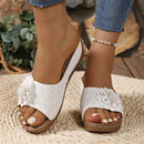 Essenza Sandália Floral Bloom — Plataforma de Cunha & Flor 3D ✨ 50% de DESCONTO + FRETE GRÁTIS!